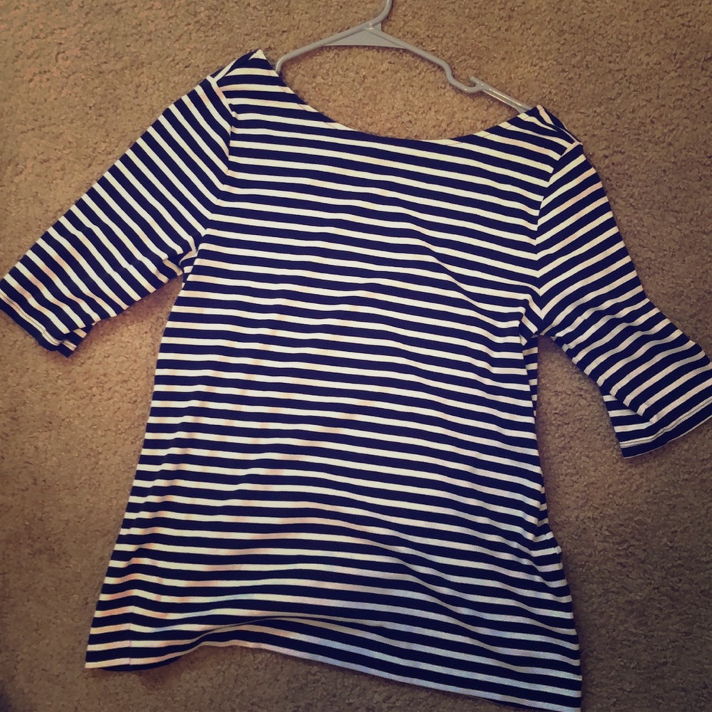 Of navy scoop back dress shirt
